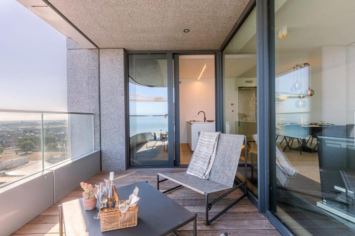 Huswell - Stunning Apartment With Breathtaking Views Oostende Bagian luar foto