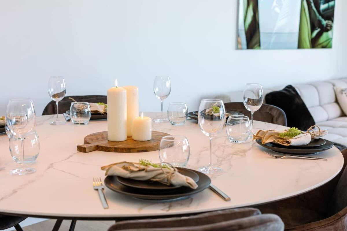 Huswell - Stunning Apartment With Breathtaking Views Oostende Bagian luar foto